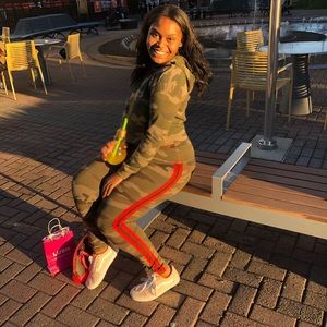 Meet your Posher, La ryel